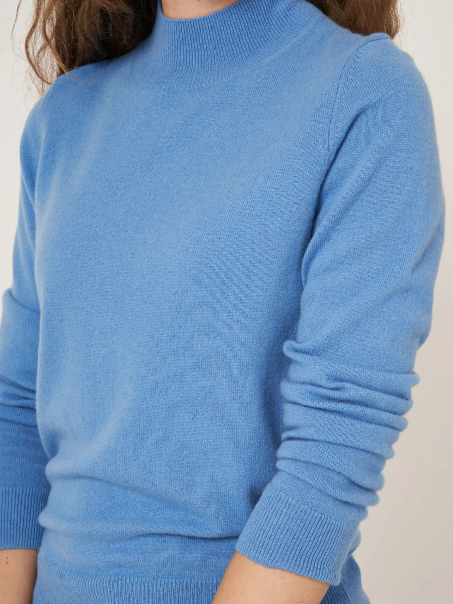 Best Cashmere Trui Met Opstaande Kraag Dames Truien