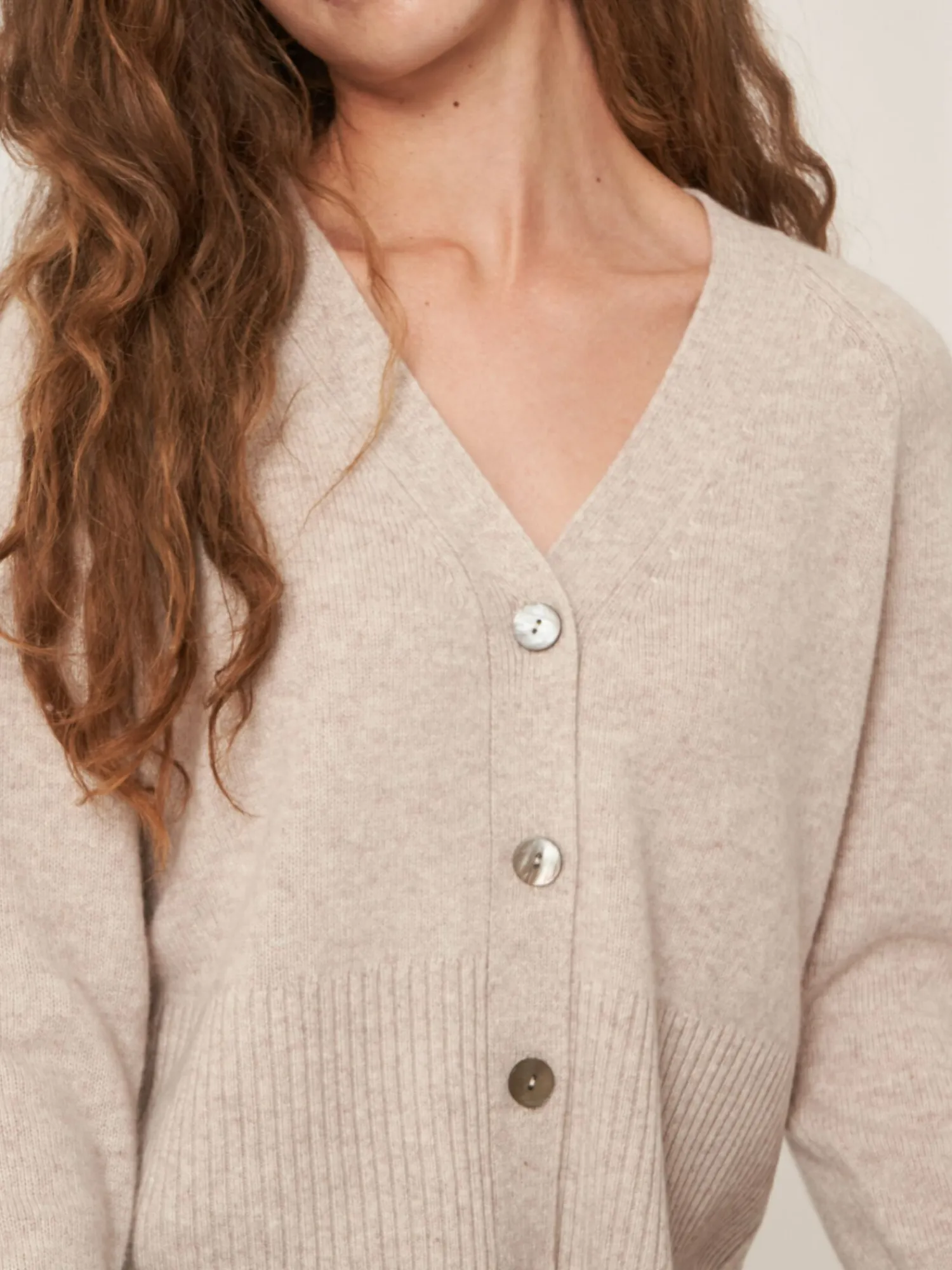 New Geknoopt Cashmere Vest Met Geribde V-Hals Dames Vesten