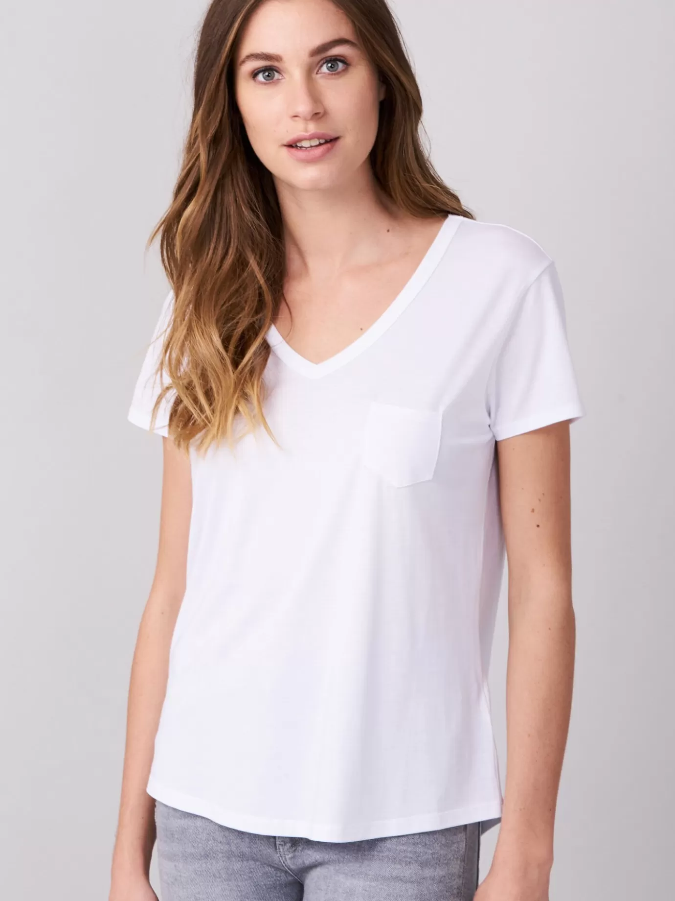 REPEAT cashmere Tops<Basic Dames T-Shirt Met V-Hals En Borstzak Wit