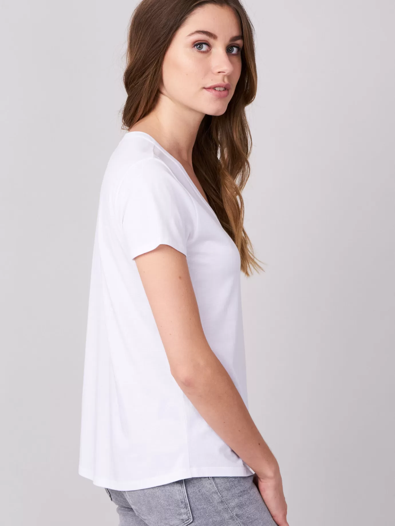 REPEAT cashmere Tops<Basic Dames T-Shirt Met V-Hals En Borstzak Wit