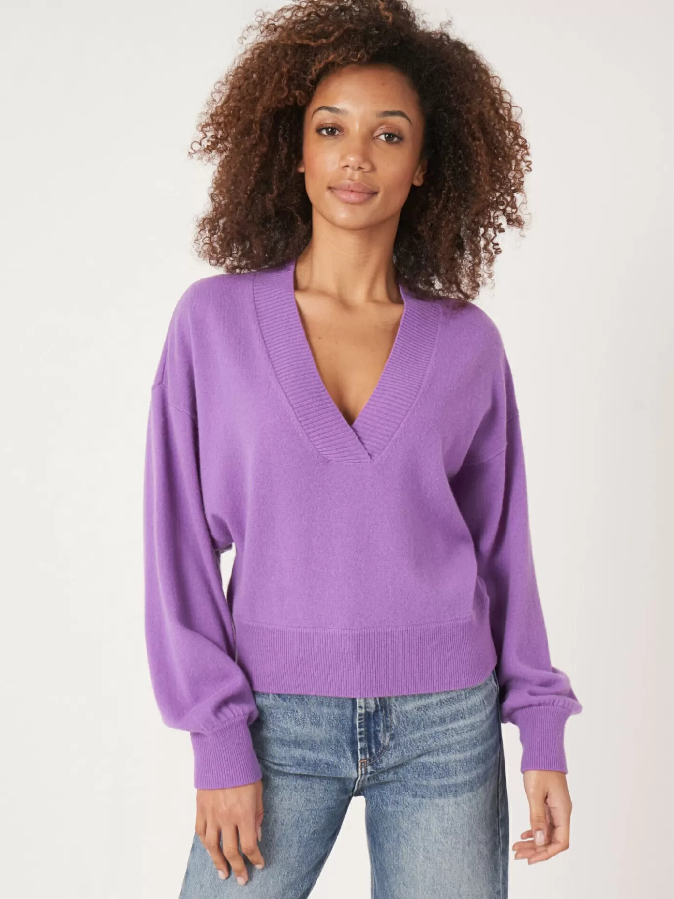 REPEAT cashmere Organic Cashmere<Cashmere Trui Met Diepe Geribde V-Hals Lila