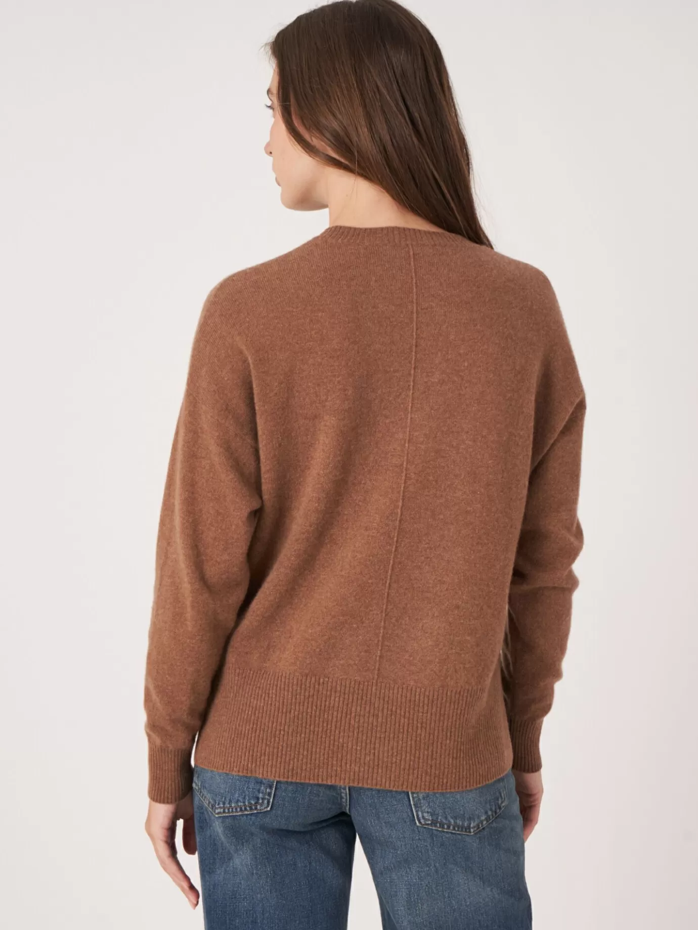 REPEAT cashmere Organic Cashmere<Cashmere Trui Met V-Hals En Zijsplitten Hazel