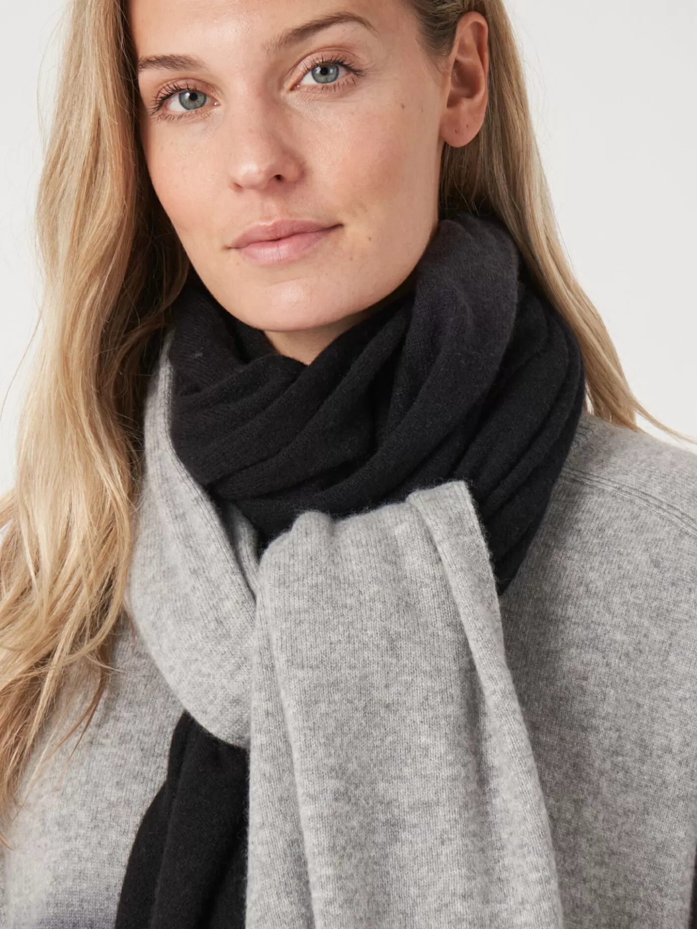 REPEAT cashmere Sjaals<Dip Dye Sjaal Van Biologisch Cashmere Zwart