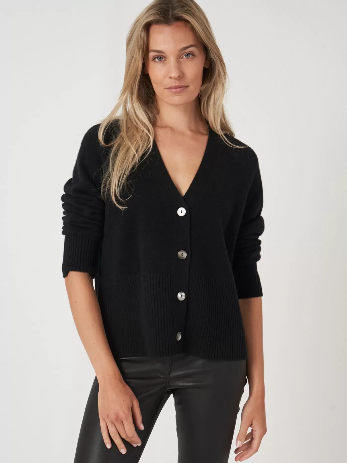 REPEAT cashmere Vesten<Geknoopt Cashmere Vest Met Geribde V-Hals Zwart