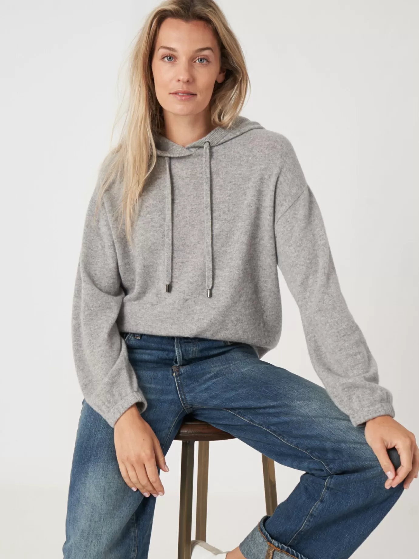 REPEAT cashmere Truien<Hoodie Met Pofmouwen Van Biologisch Cashmere Lichtgrijs