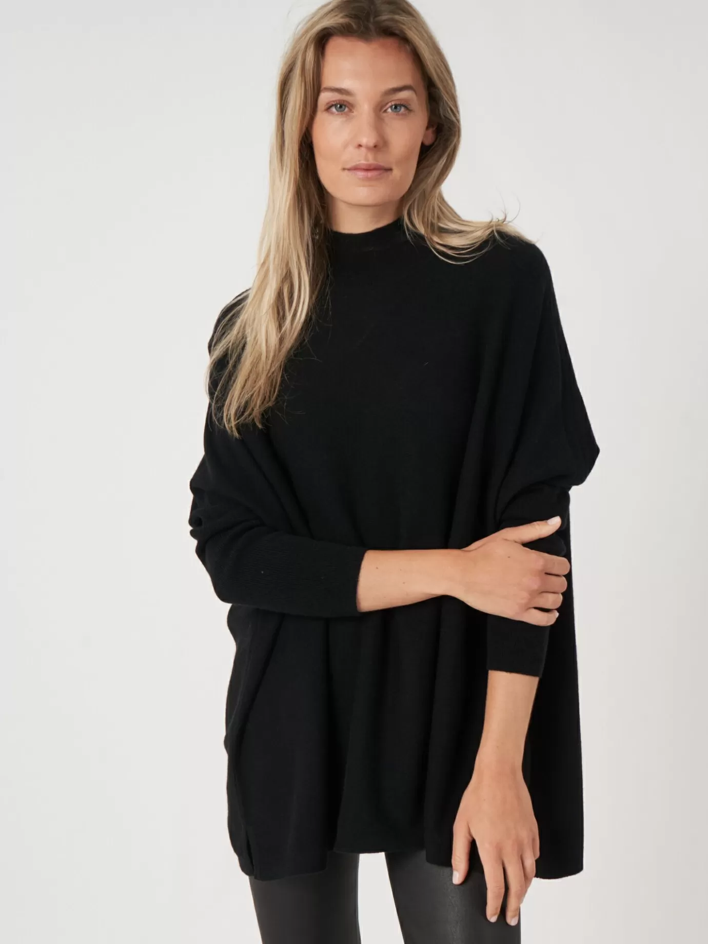 REPEAT cashmere Truien<Oversized Fijn Gebreide Poncho Trui Van Cashmere-Mix Zwart