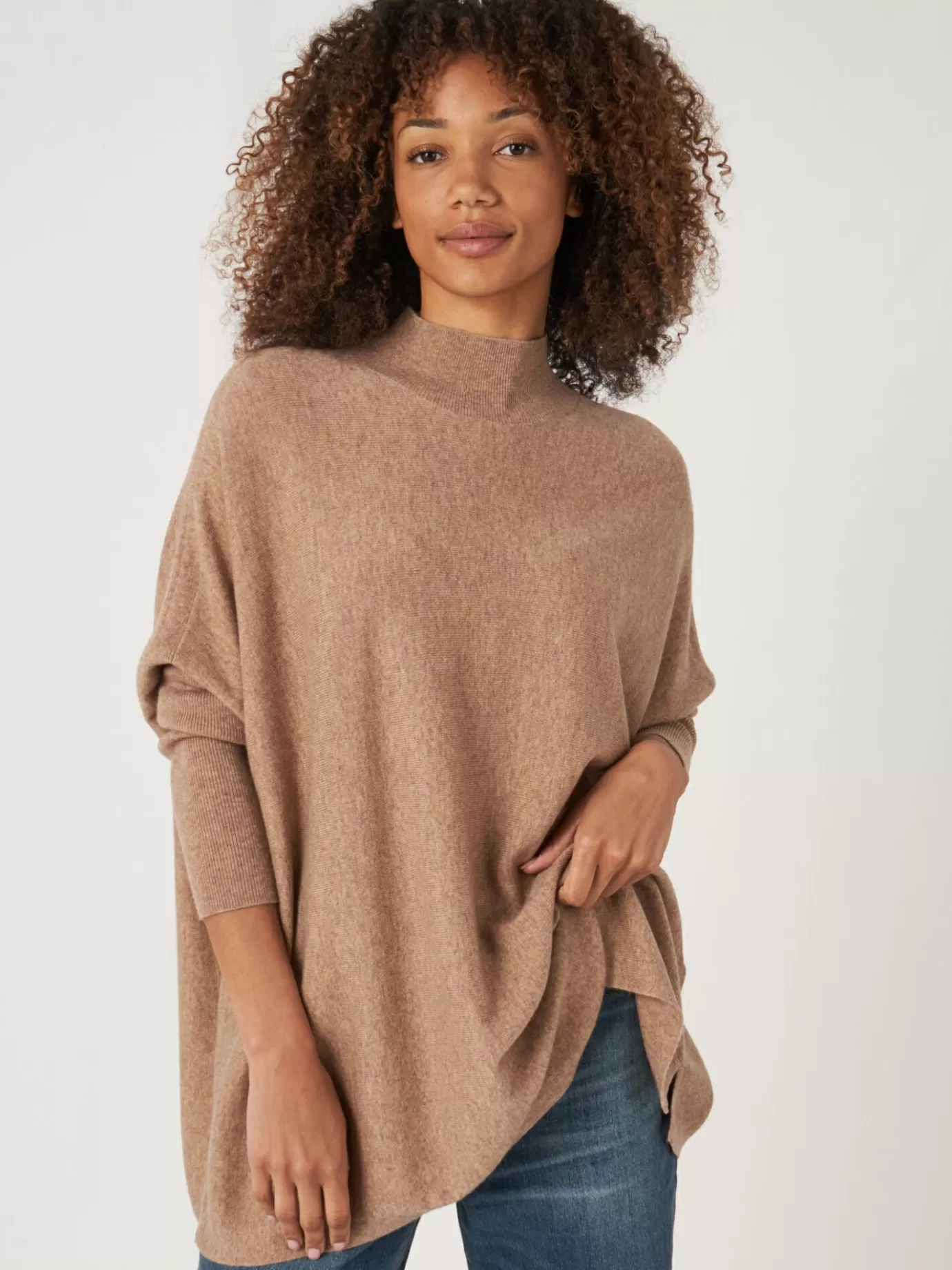 REPEAT cashmere Truien<Oversized Fijn Gebreide Poncho Trui Van Cashmere-Mix Kameel