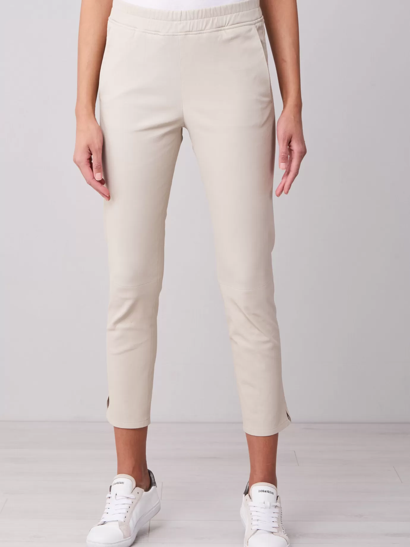 REPEAT cashmere Leer<Pantalon Met Split Van Leer Met Stretch Amandel