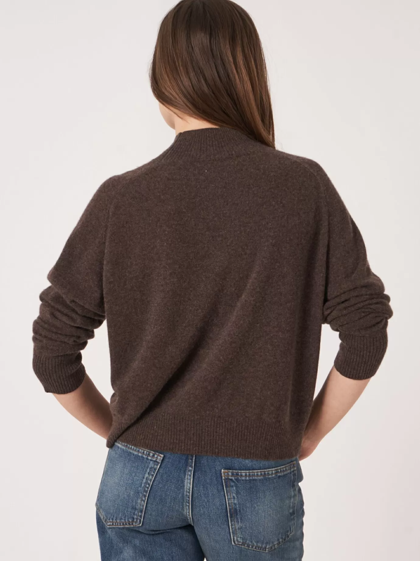 REPEAT cashmere Truien<Trui Met Opstaande Kraag En Zadelmouwen Chocolade