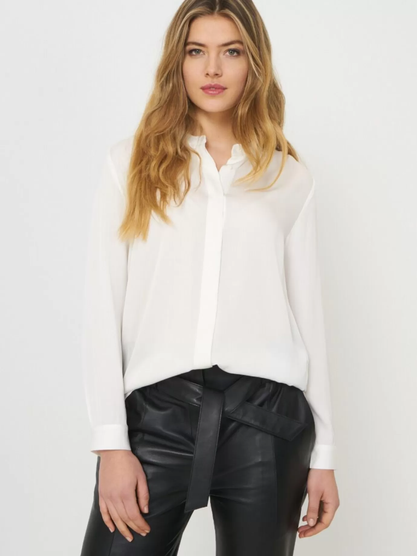 REPEAT cashmere Blouses<Zijden Blouse Met Mao-Kraag Room